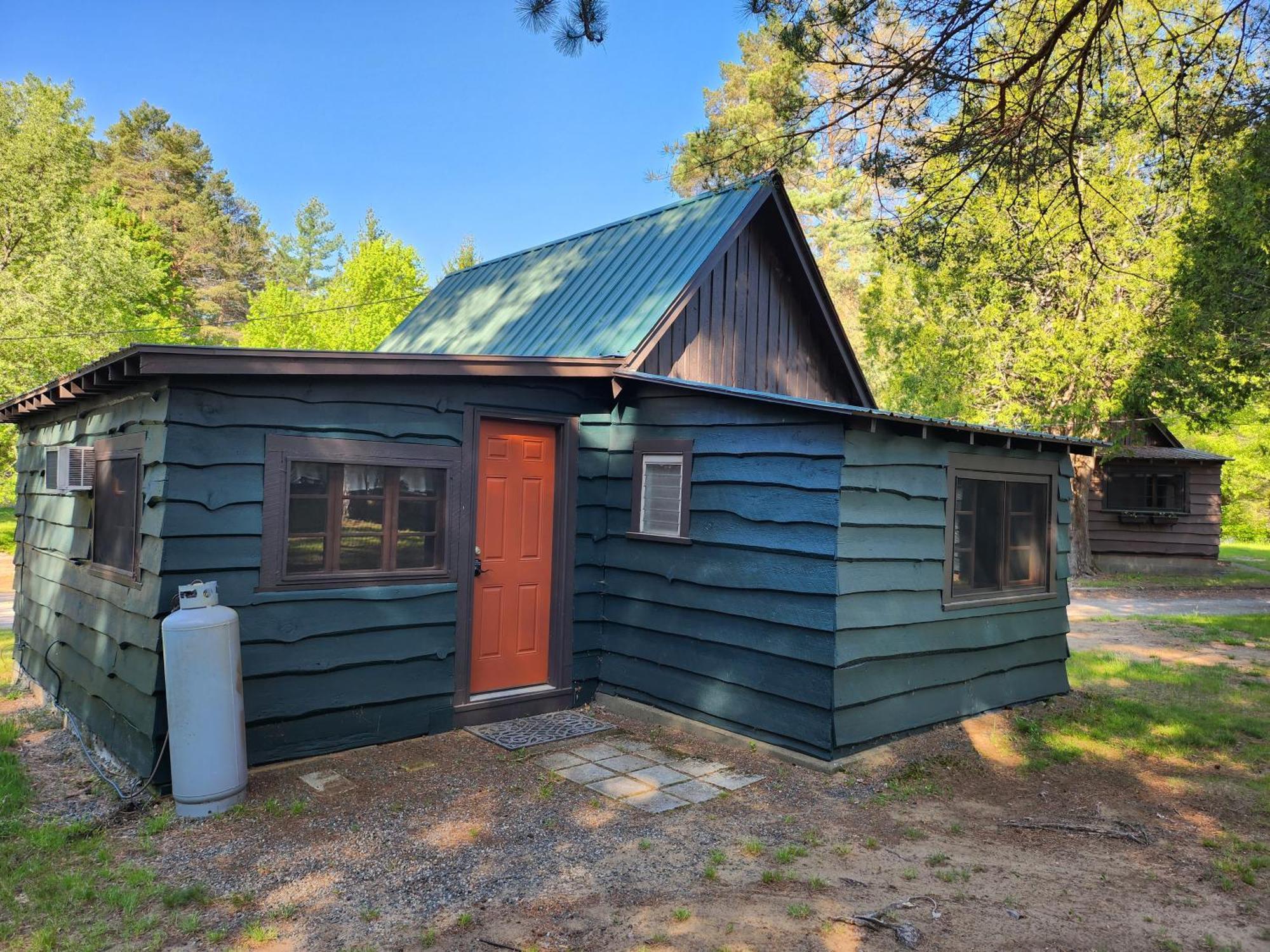 סרנק לייק Moreno'S Adirondack Cabins מראה חיצוני תמונה