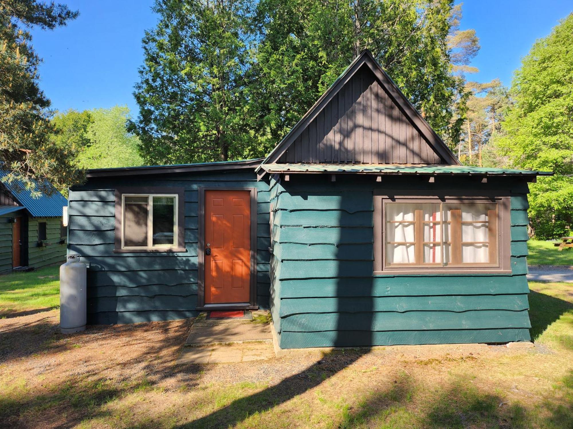 סרנק לייק Moreno'S Adirondack Cabins מראה חיצוני תמונה